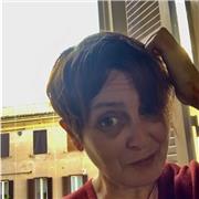 Laureata in lettere e filosofia, master in archivistica